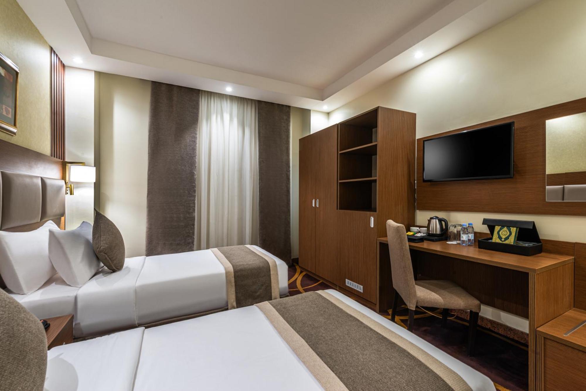 Qasr Al Ansar Golden Tulip Hotel Medina Exterior photo